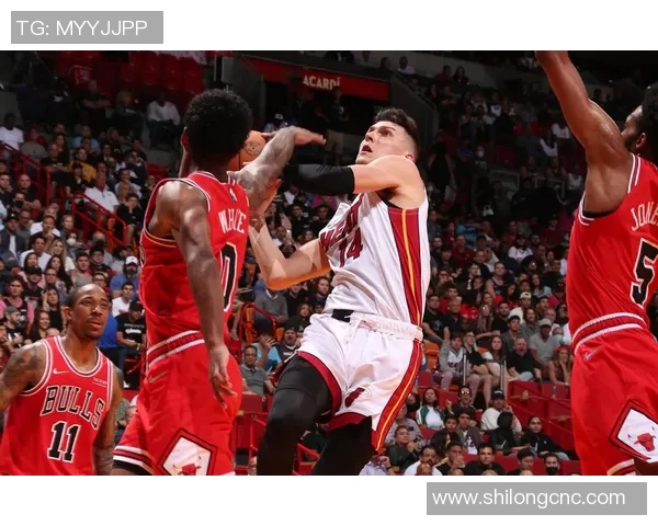 公牛与热火揭幕战精彩对决谁将开启新赛季的辉煌篇章 公牛与热火揭幕战精彩对决谁将开启新赛季的辉煌篇章