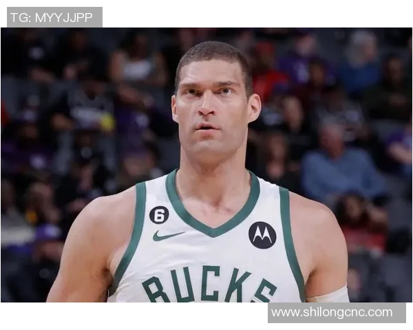 布鲁克洛佩斯：从篮球新星到NBA顶级中锋的传奇之路